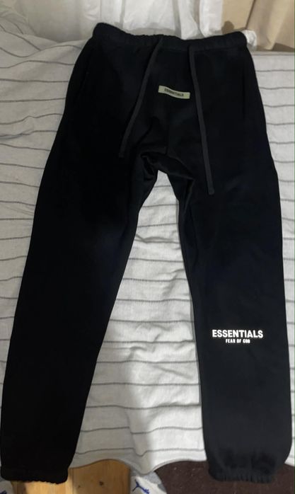 Essentials мъжки екип