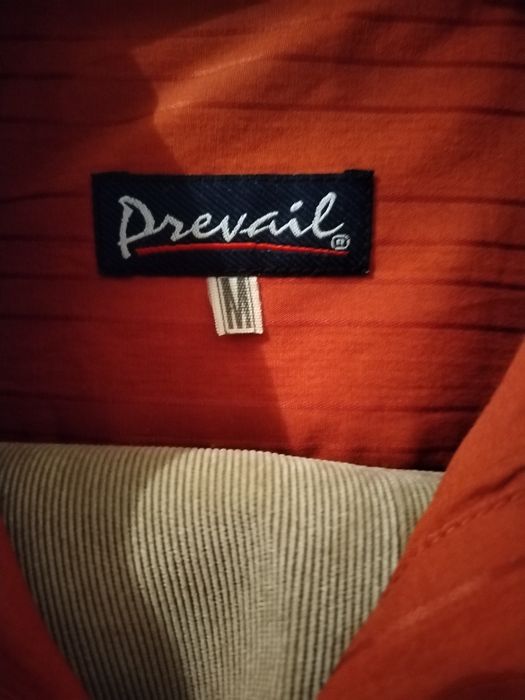 Mъжки костюм!Сако, пантолон, риза и вратовръзка. Цвят-Бежево!