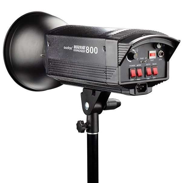 Импульсный свет Godox 800 Вт. Софтбокс 70х100 см
