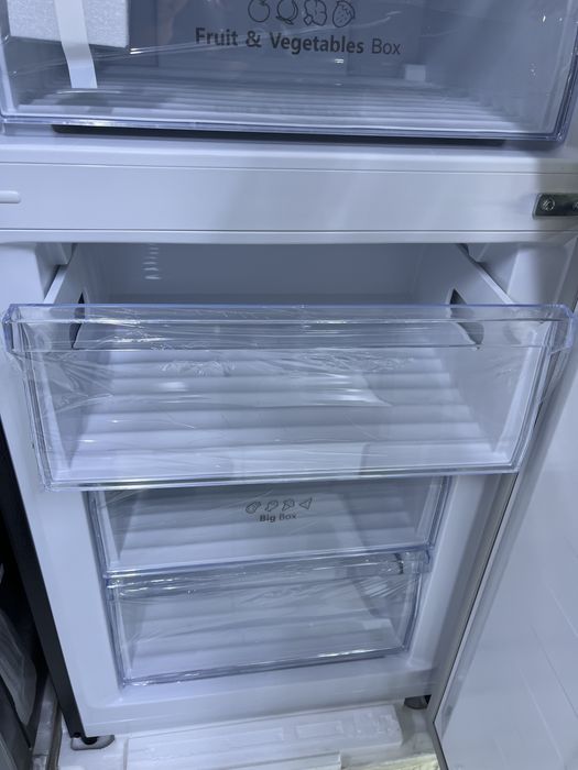 холодильник Hisense кора ранг 300L