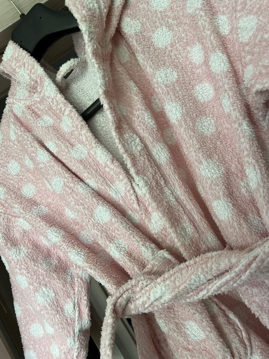 Детска хавлия халат за баня за момиче розово на точки 6-7 г