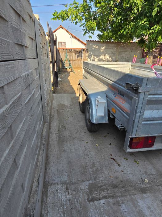 Remorca Humer 750 kg