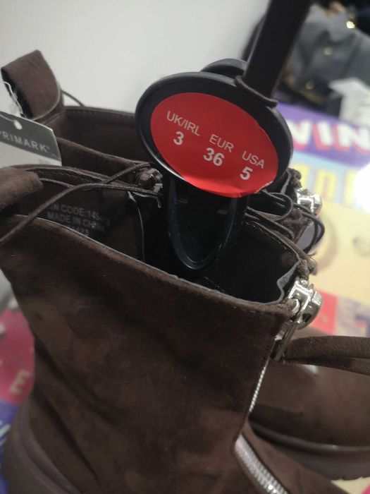 Разпродажба дамски валурвни боти