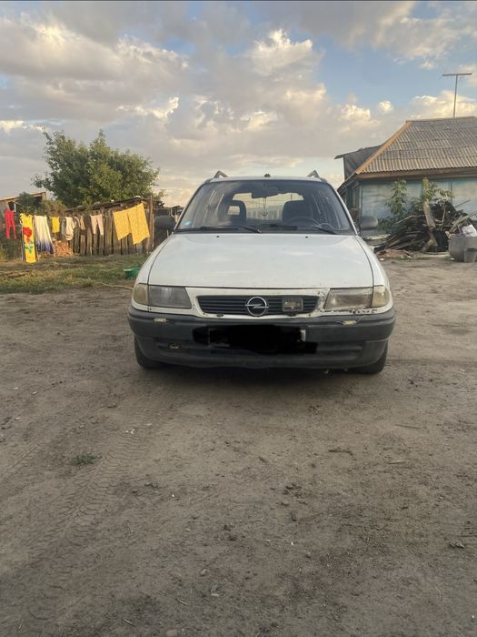 Продам машину опел астра
