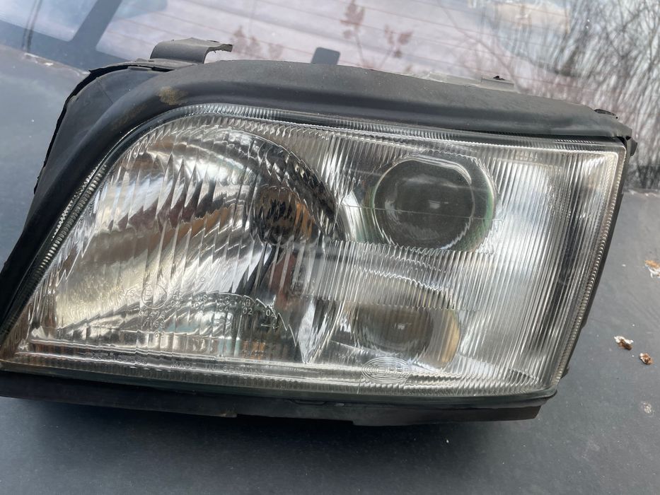Фары новые на А6 Ауди