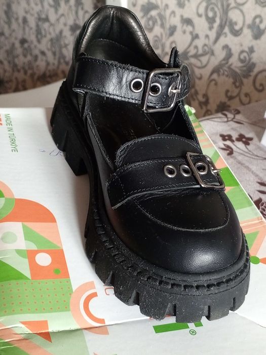 Школьная обувь для девочки