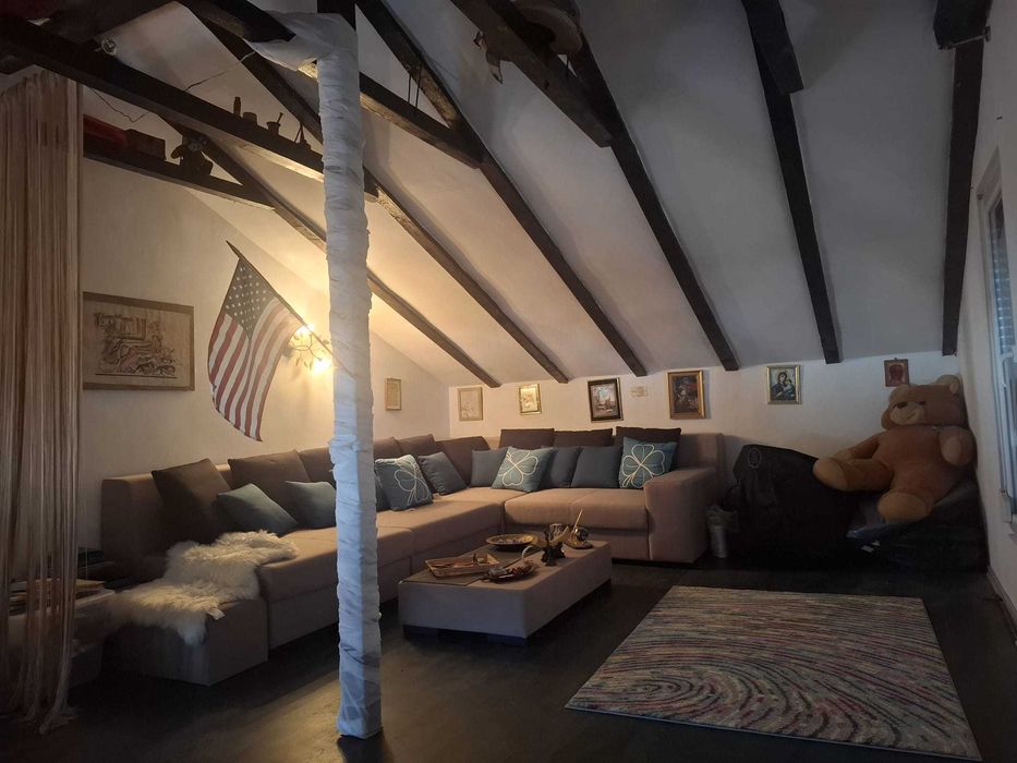 Vand casa frumoasa 5 camere cu gospodarie completa  teren 1800 m ,in Carna  Jud.Dolj