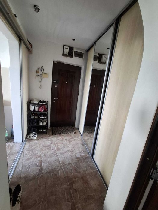 Vand apartament 3 camere