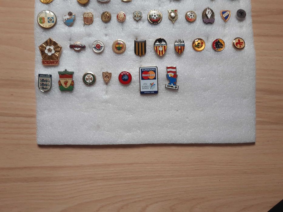 Колекционерски футболни значки