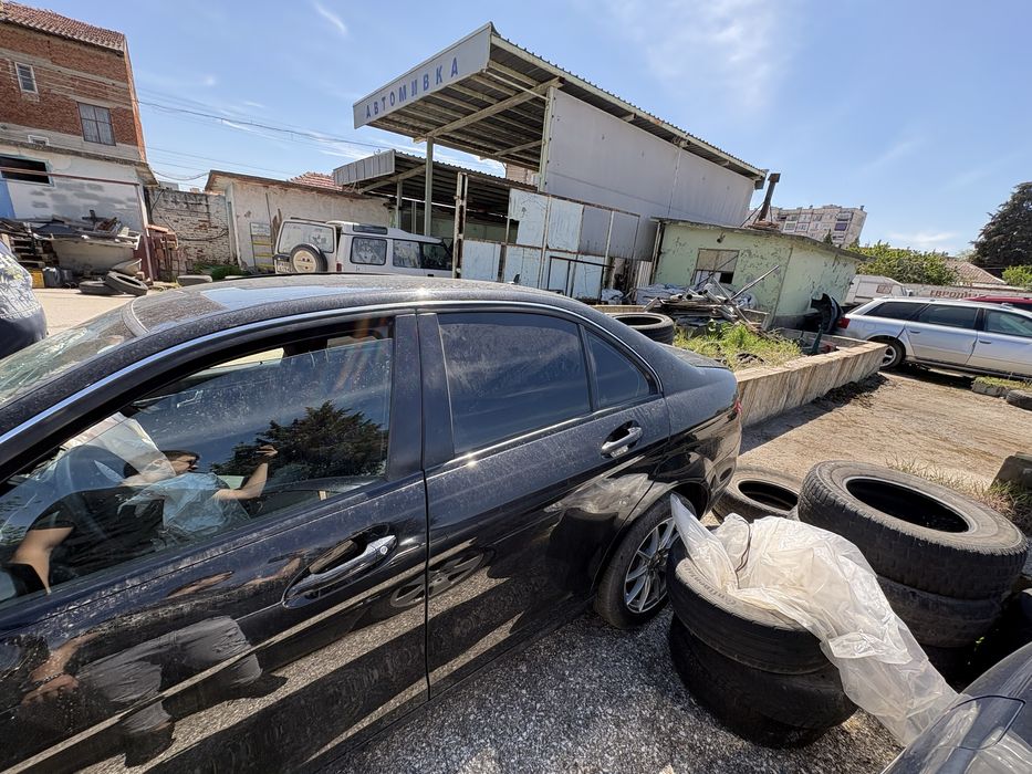 Mercedes c180 w204 2008г. на части