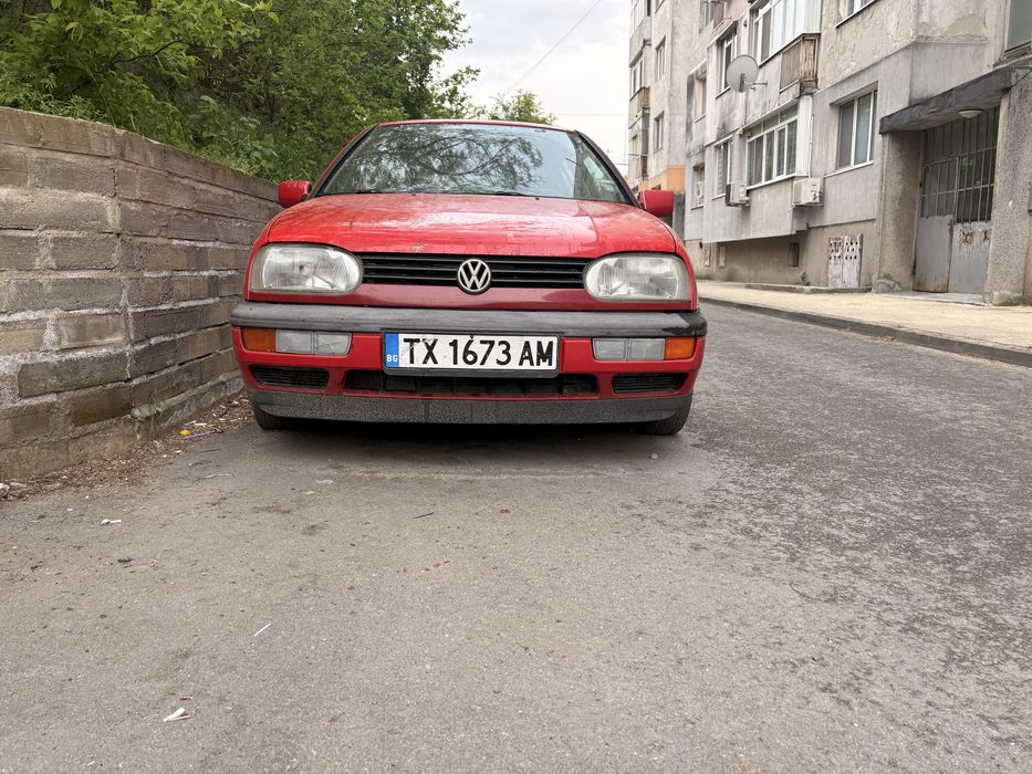 Vw golf  3 ………..