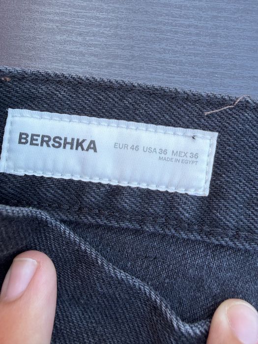 Blugi Straight Bershka Marime 46