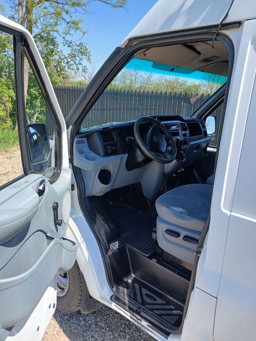 Ford.   Tranzit/transit