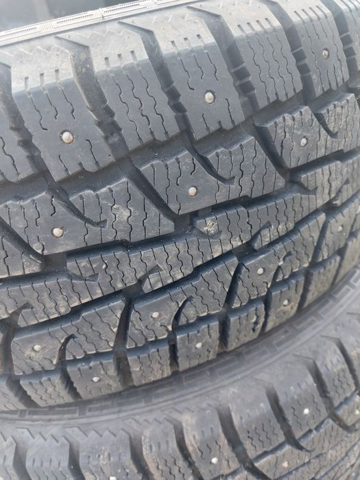 Шины зимние 225/55R19