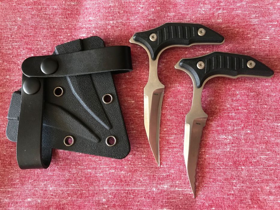 Twin bee pushdaggers Microtech & Bastinelli designed-двойка ножове