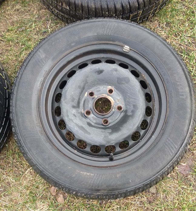 4 гуми 195/65 R15 със джанти за VW