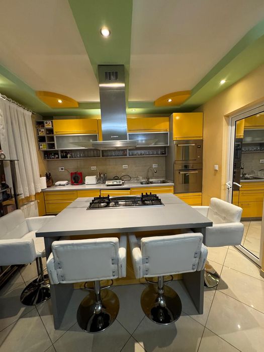 Apartament de vânzare