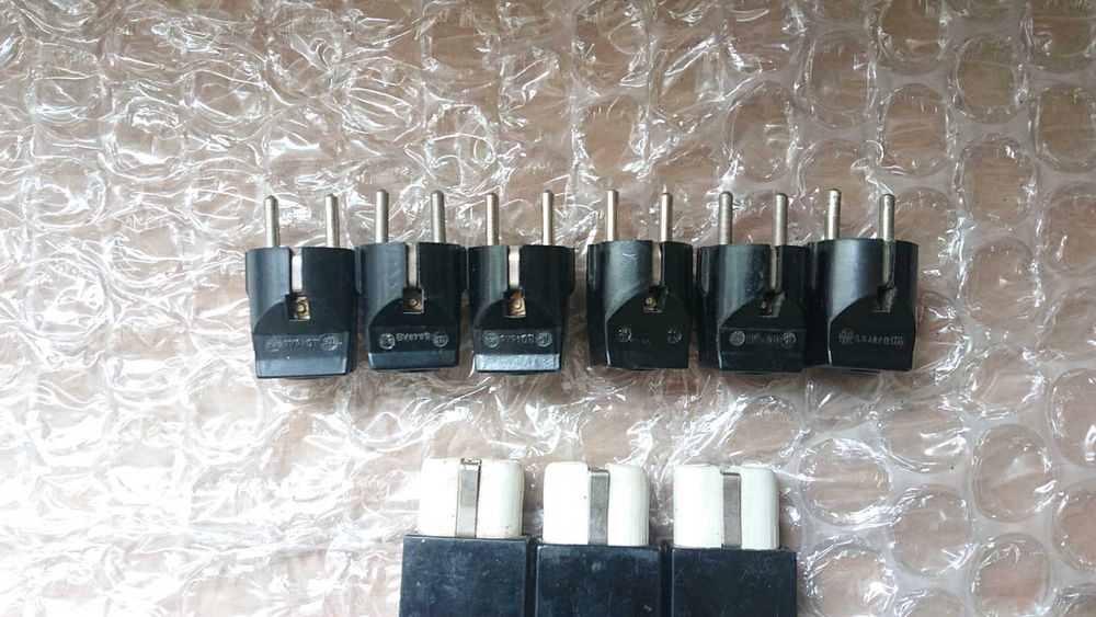 Нови старо производство щекери и щепсели.