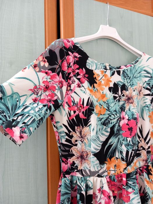 Rochie cu flori nouă