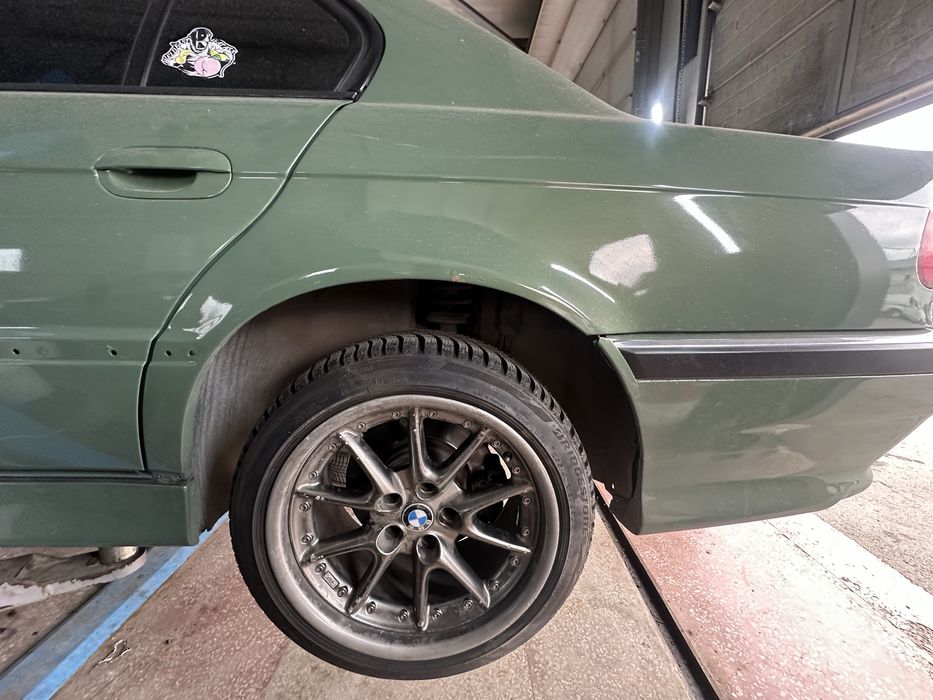 Продоется BMW e38