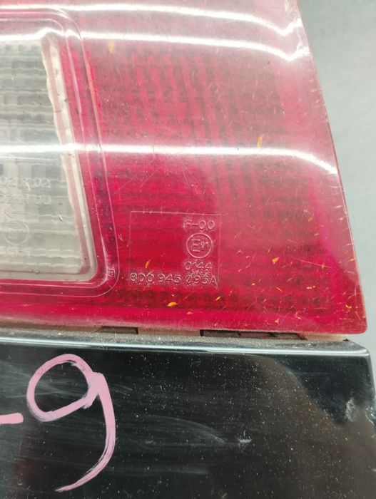 Lampa / Tripla stop stanga pe aripa 8DO 945 095A DEFECT Audi A4 1995