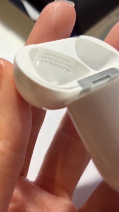 Apple airpods 4