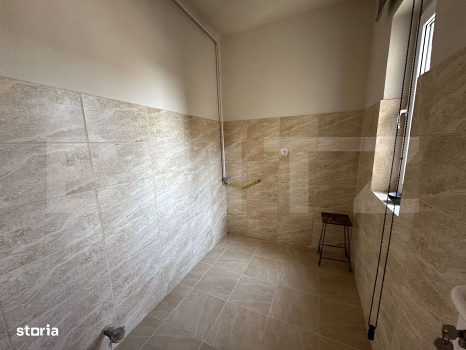 Garsoniera vanzare, 27 mp, zona Debarcader