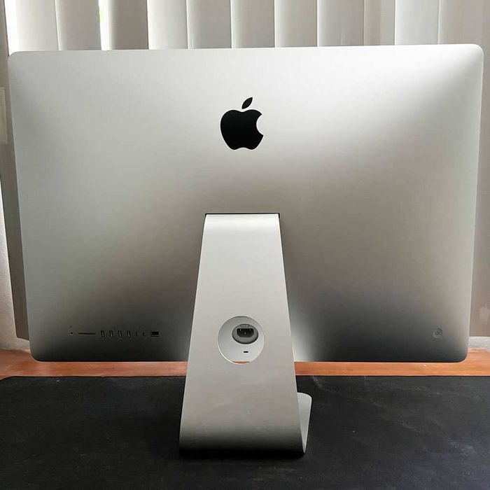 Apple iMac 27" Quad Core 5K i7 4.2Ghz 32GB RAM 512GB SSD /2017