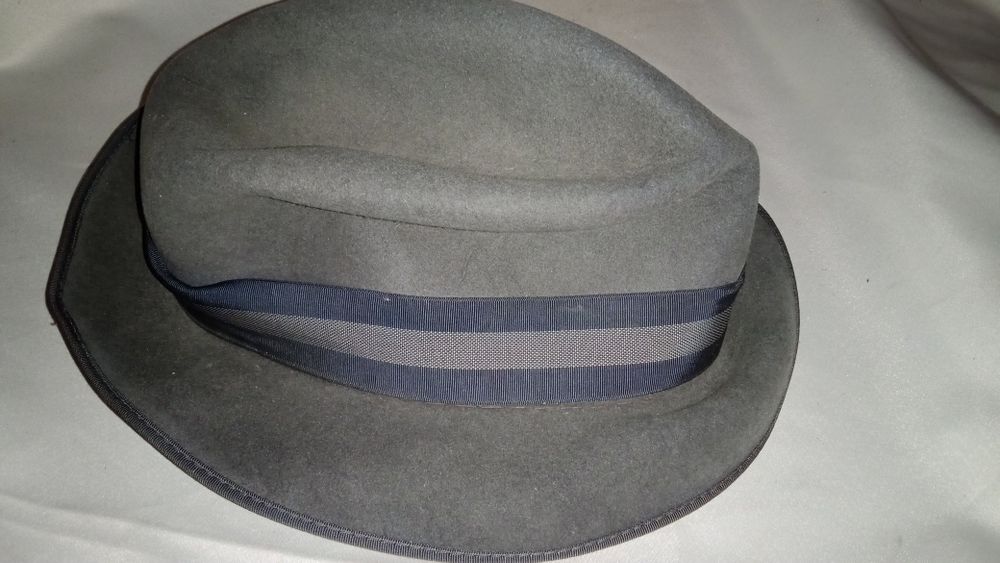 Продаются фетровые шляпы
