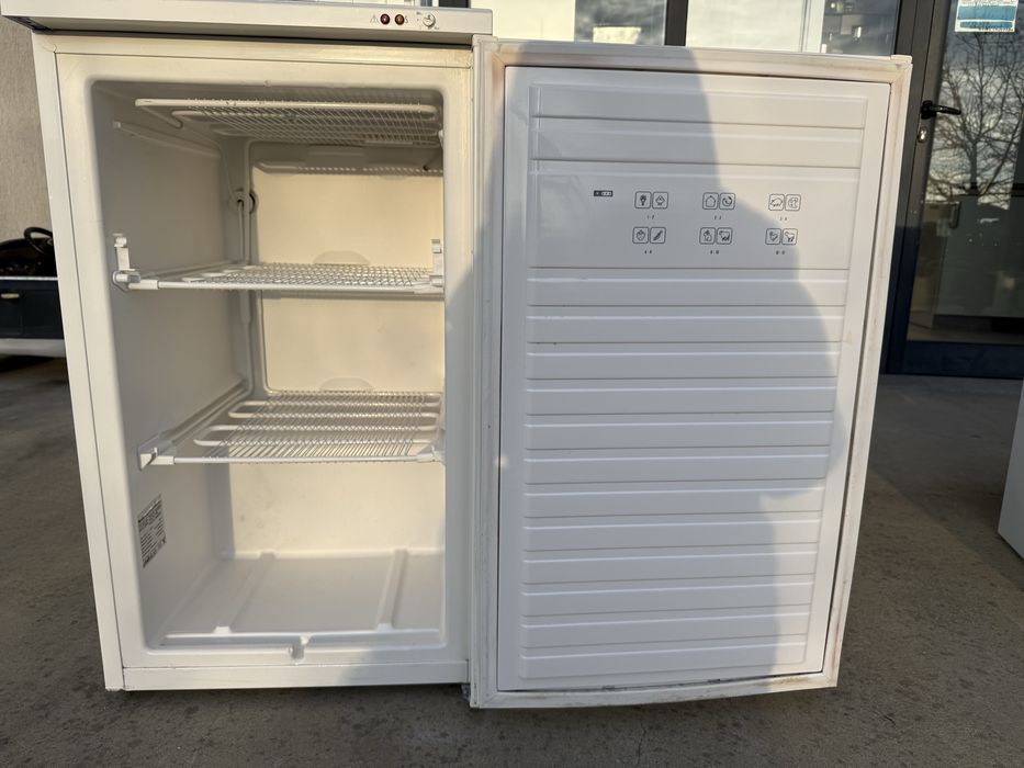 Малък фризер Привилег