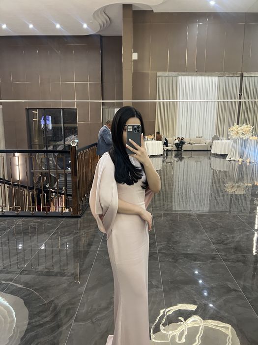 Платье от бренда Bergamo