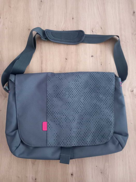 Бизнес Чанта за Лаптоп и Документи Dicota Messenger