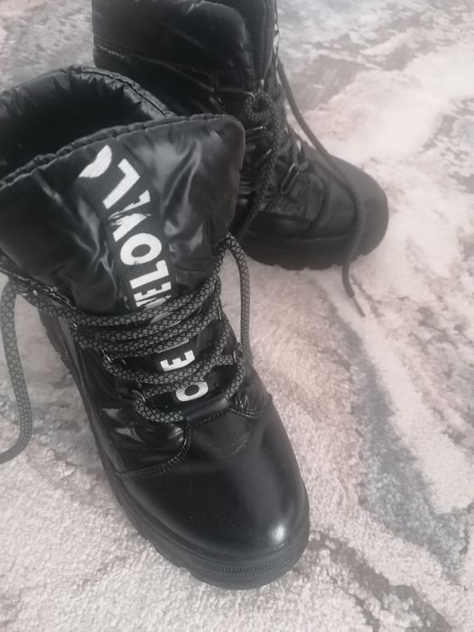 Дамски скецове на Puma