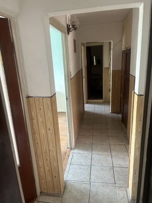 Vand apartament 4 camere