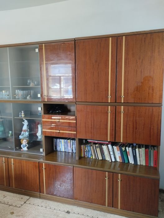 Отдам даром стенку и мебель