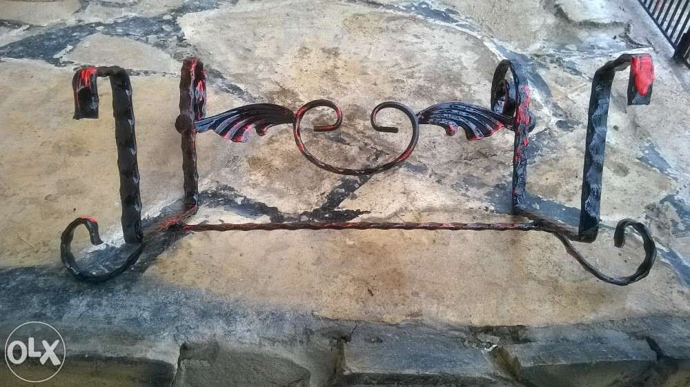 Suport jardiniera din fier plin forjat 40-60 cm