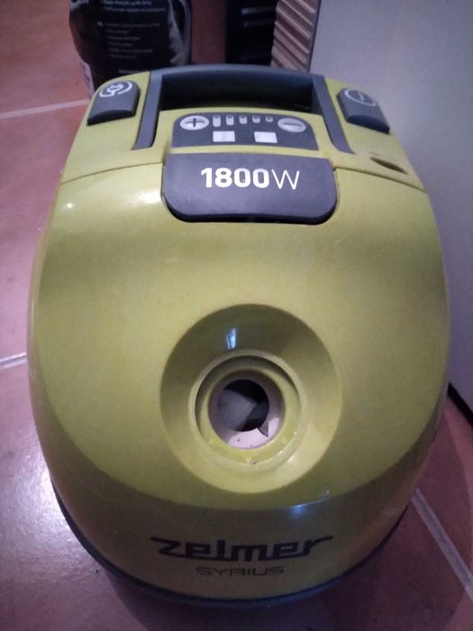 Прохусмукачка Zelmer 1800 W за ремонт или части
