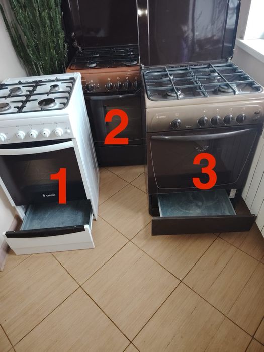 Продам газовые плиты Гефест