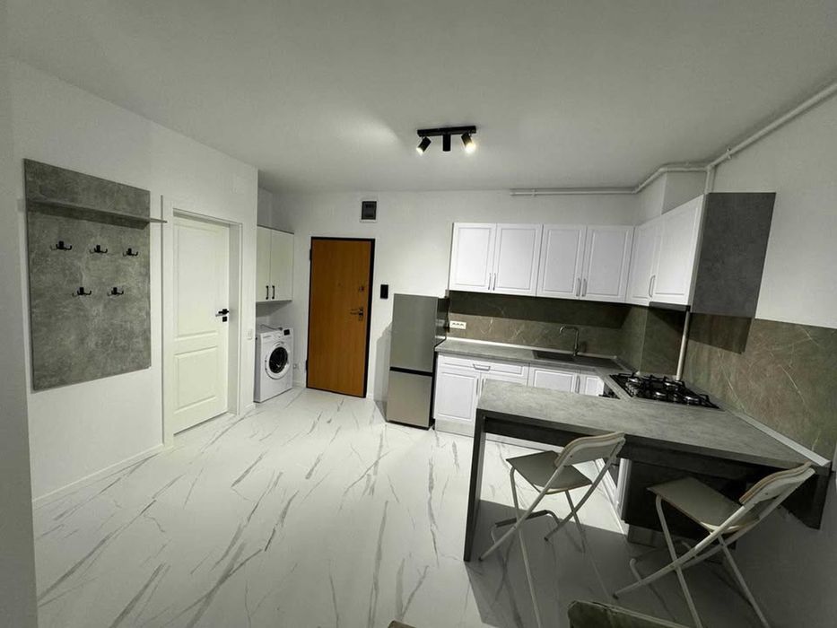 Apartament cochet de închiriat, zona linistita