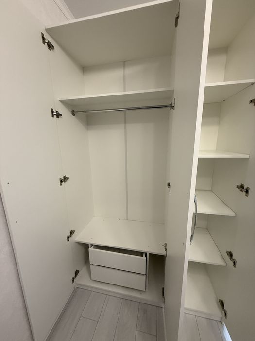 Продам спальный гарнитур.