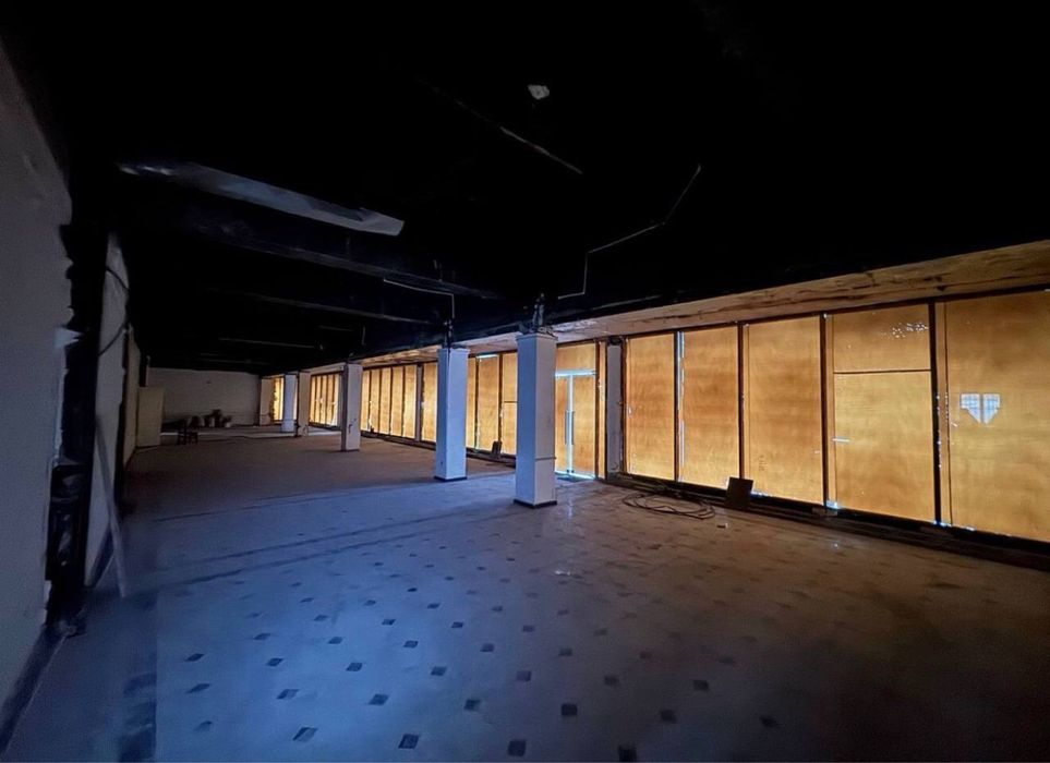 Ц-2 Вдоль дороги, под Автосалон, Шоурум, фасад 45 м, высокие потолки