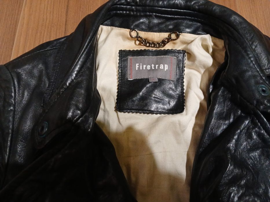 Дамско черно бутиковокожено яке