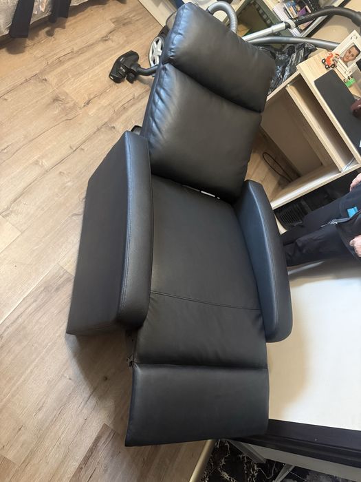 Нов масажен стол jysk