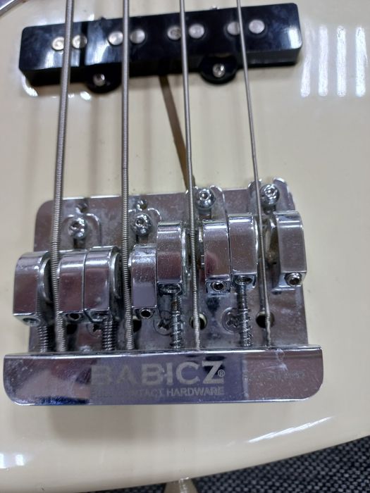 Fender Jazz Bass MiJ AVRI'62 1996 год.