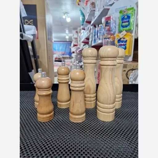Ръчна Дървена мелничка за пипер и други подправки