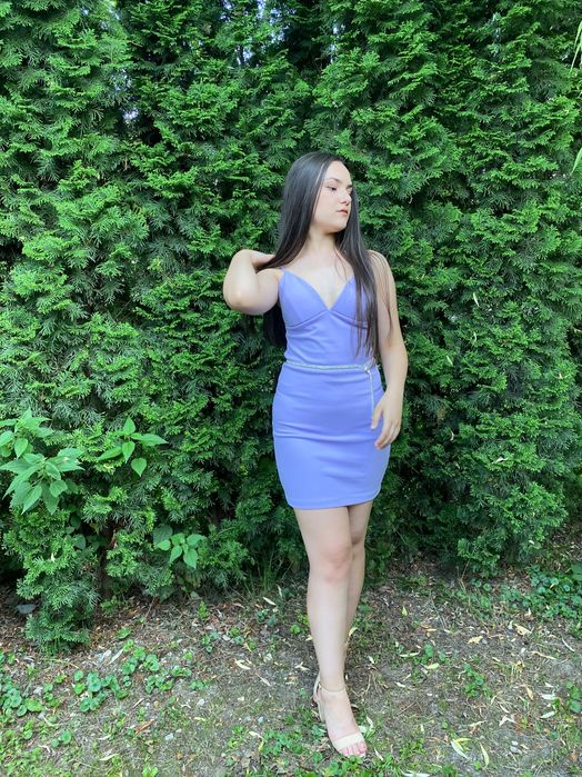 Къса рокля в лилаво