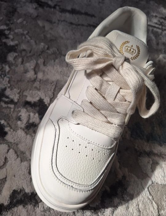 Pantofi sneakers noi dama din piele naturala alba
