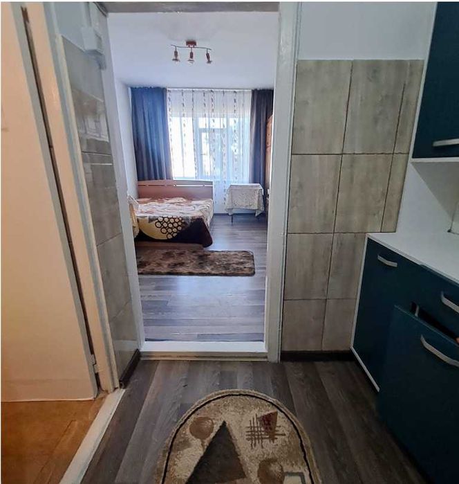 Vand camera camin, zona Crisan(camin Alro), 27000 euro, negociabil, Slatina