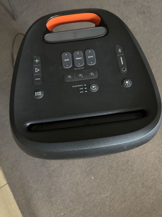 Vand boxa JBL 310