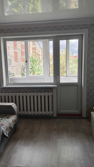 Продам 2 комнатную в Центре